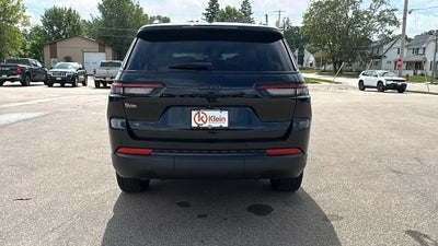 2022 Jeep Grand Cherokee L Altitude