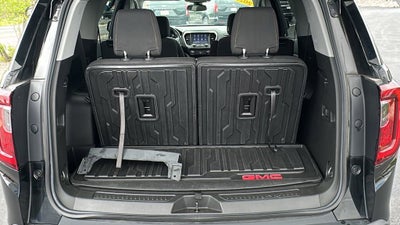 2022 GMC Acadia AT4