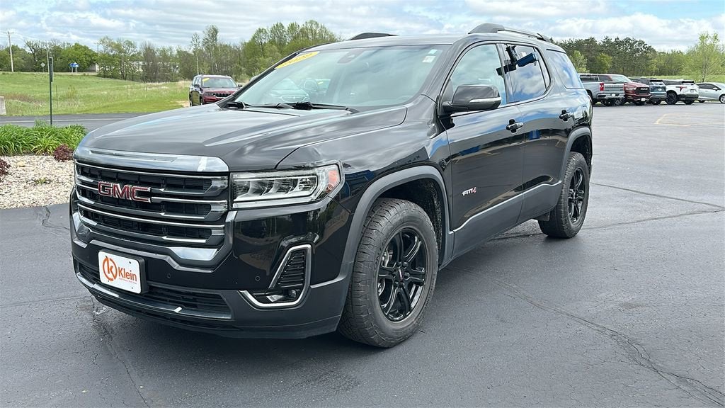 2022 GMC Acadia AT4