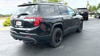 2022 GMC Acadia AT4