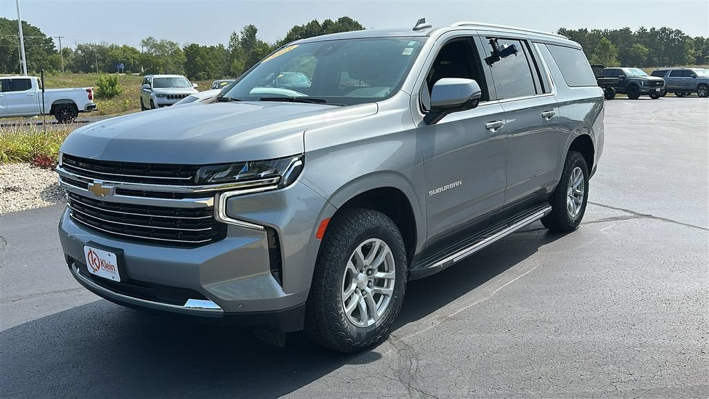 2023 Chevrolet Suburban LT