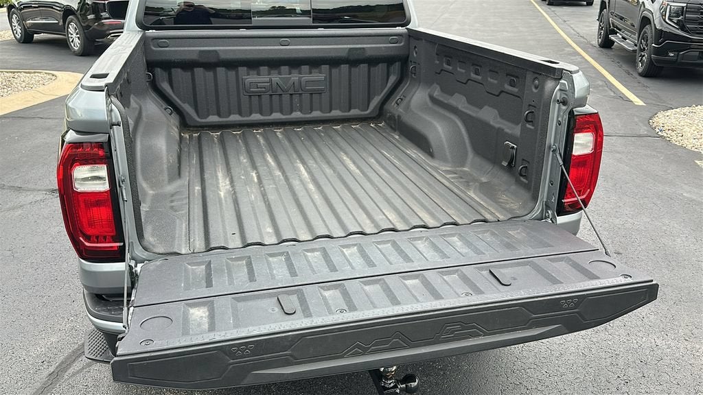 2024 GMC Canyon AT4