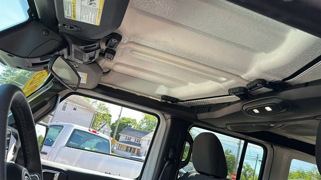 2025 Jeep Wrangler Sahara 4xe TARGA ROOF
