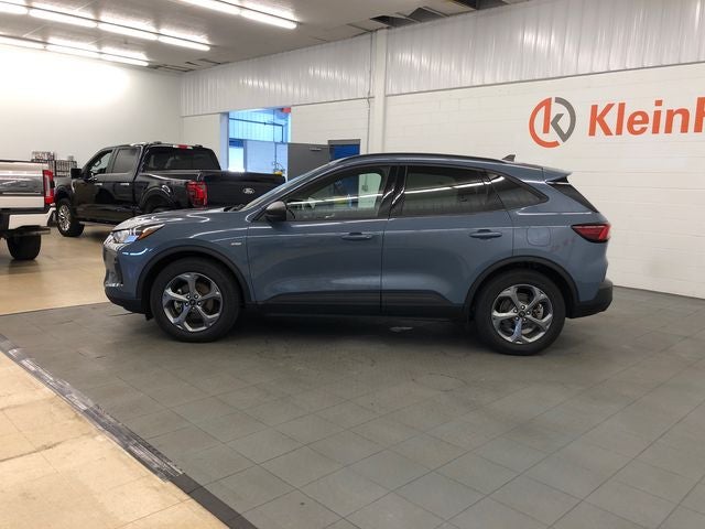 2025 Ford Escape Hybrid ST-Line TECH 1