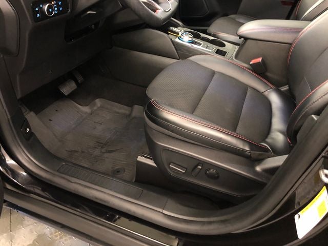 2025 Ford Escape Hybrid ST-Line Select TECH 1 PACKAGE