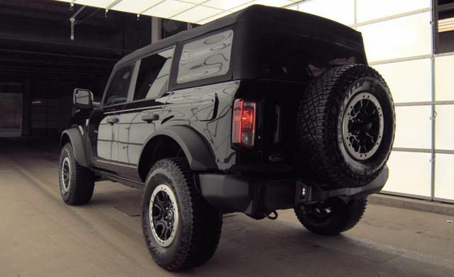 2023 Ford Bronco Big Bend SASQUATCH