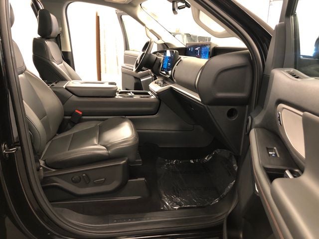 2025 Ford Expedition Max Active 202A/ROOF