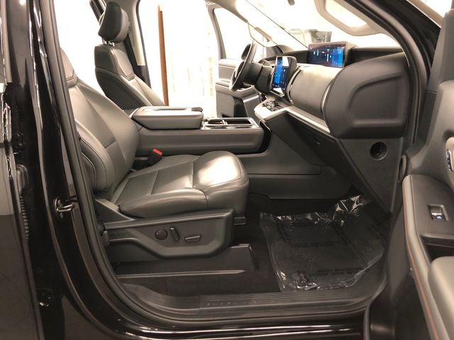 2025 Ford Expedition Max Active 202A/ROOF
