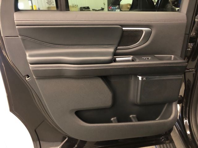 2025 Ford Expedition Max Platinum STEALTH