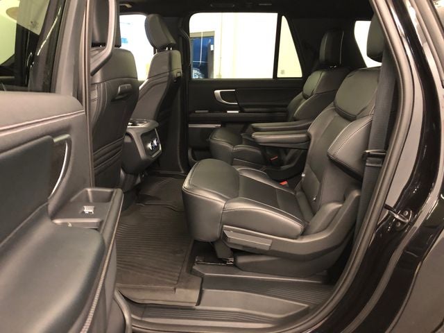 2025 Ford Expedition Max Platinum STEALTH