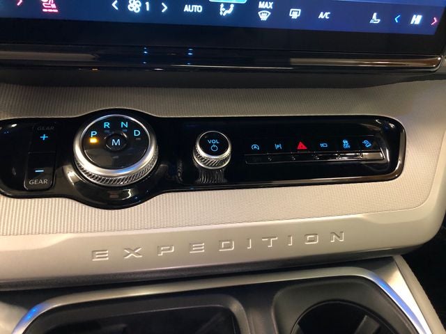 2025 Ford Expedition Active 202A/ROOF