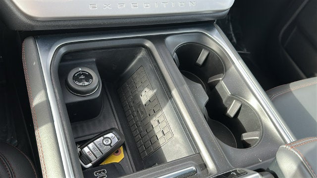 2025 Ford Expedition Active 202A/ROOF