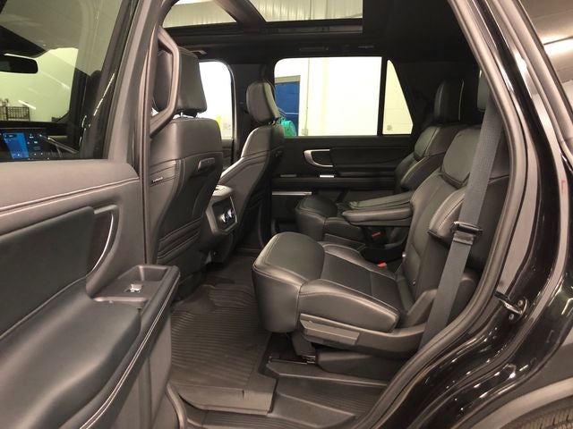 2025 Ford Expedition Platinum STEALTH
