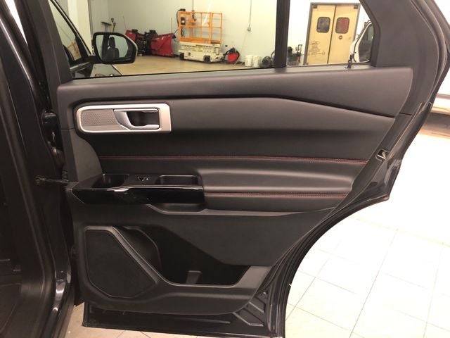 2023 Ford Explorer ST-Line 2 WHEEL DRIVE/ROOF