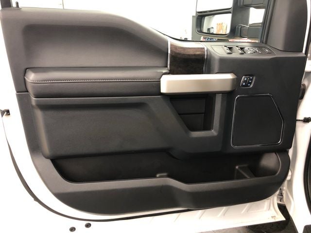 2022 Ford F-250SD Lariat VALUE PACKAGE/FX4