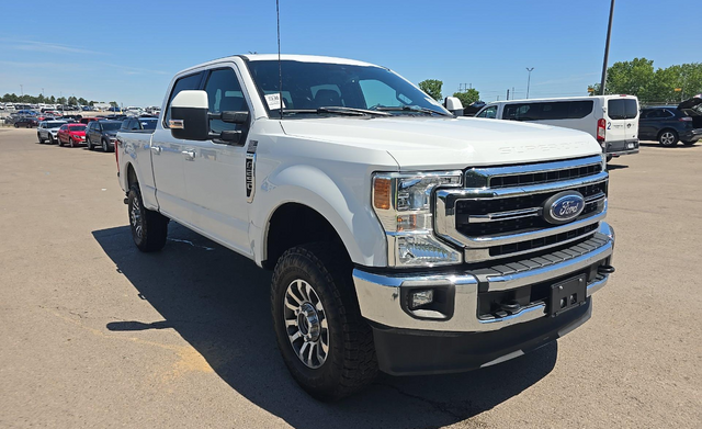 2022 Ford F-250SD Lariat VALUE PACKAGE/FX4
