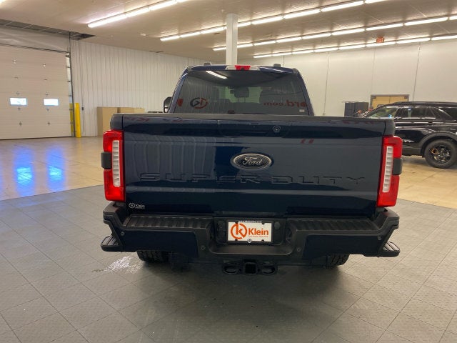 2025 Ford F-250SD Lariat BLACK APPEARANCE
