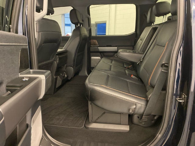 2025 Ford F-250SD Lariat BLACK APPEARANCE