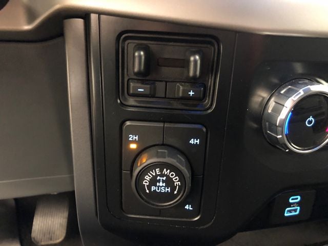 2022 Ford F-150 XLT LONGBOX/LIFTED