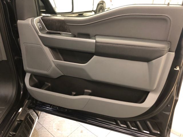 2022 Ford F-150 XLT 302A/BENCH SEAT