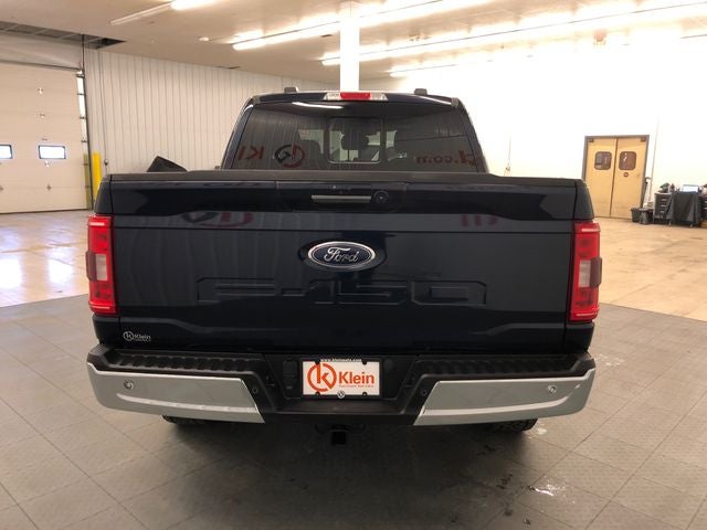 2022 Ford F-150 XLT 302A/BENCH SEAT