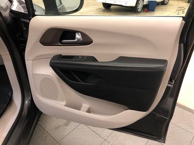 2021 Chrysler Voyager LXI