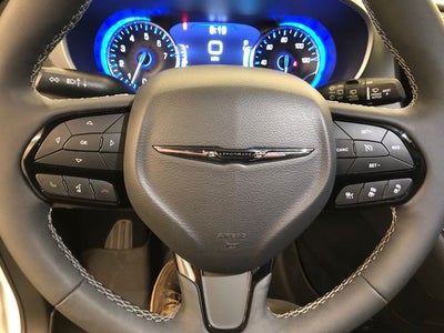 2023 Chrysler Pacifica Touring L S APPEARANCE PACKAGE