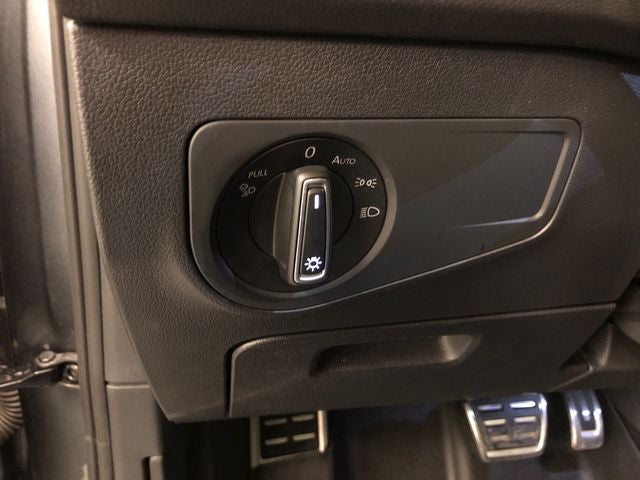 2022 Volkswagen Tiguan 2.0T SEL R-Line