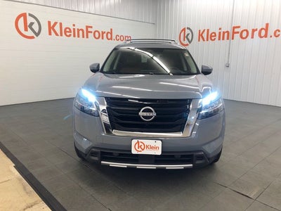 2023 Nissan Pathfinder Platinum BUCKETS