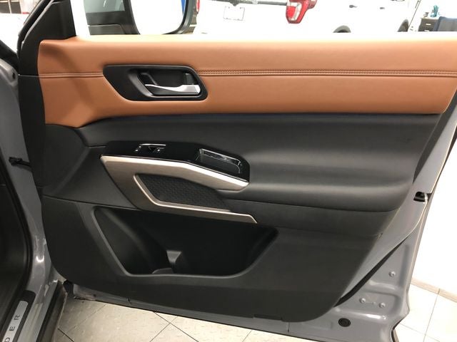 2023 Nissan Pathfinder Platinum BUCKETS