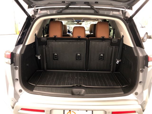 2023 Nissan Pathfinder Platinum BUCKETS