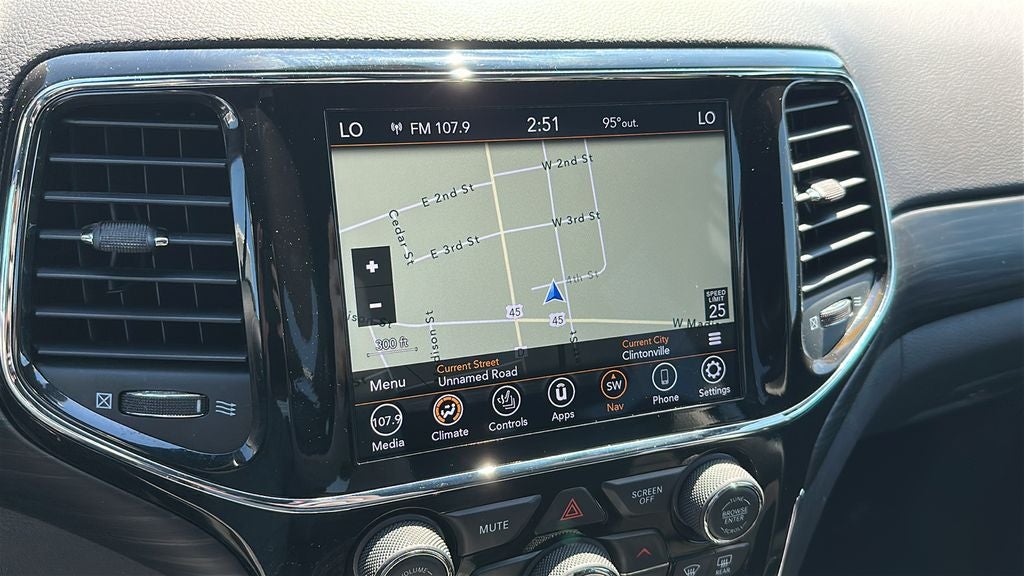 2021 Jeep Grand Cherokee Laredo X 4x4