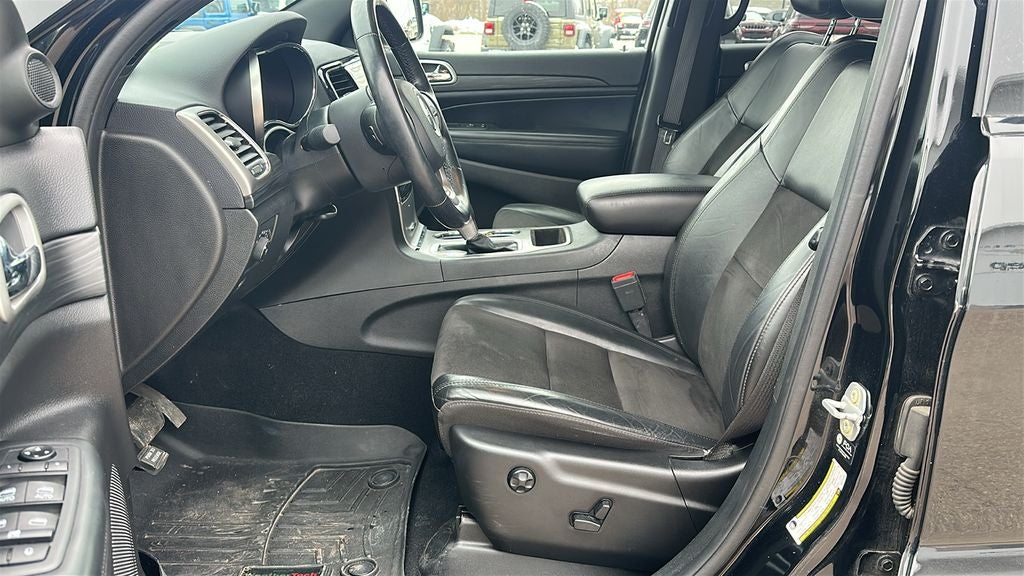 2021 Jeep Grand Cherokee Laredo X 4x4