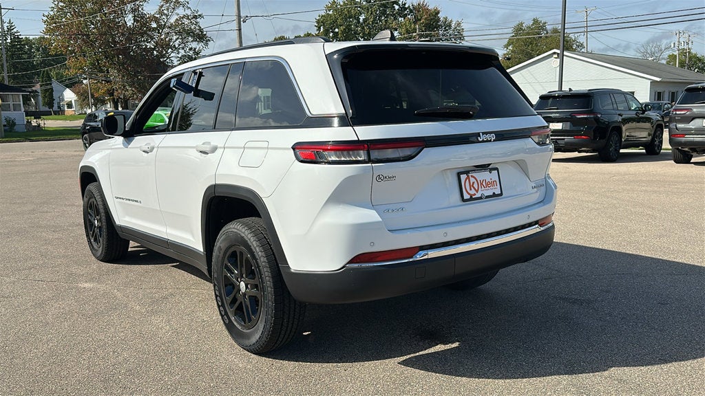 2024 Jeep Grand Cherokee Laredo 4x4