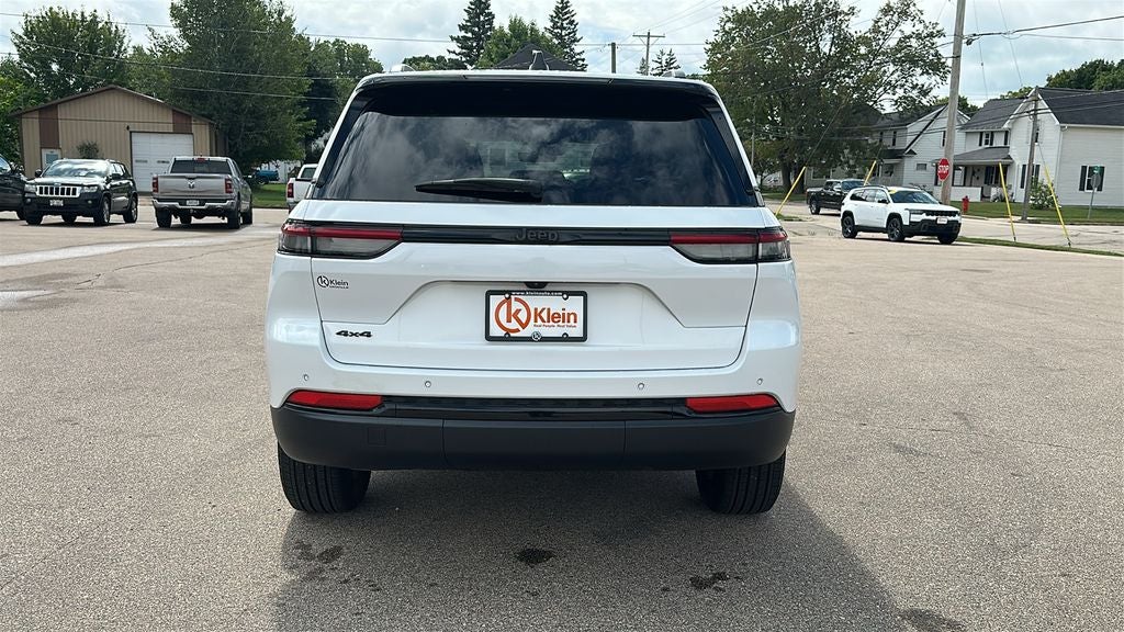 2025 Jeep Grand Cherokee Altitude X 4x4