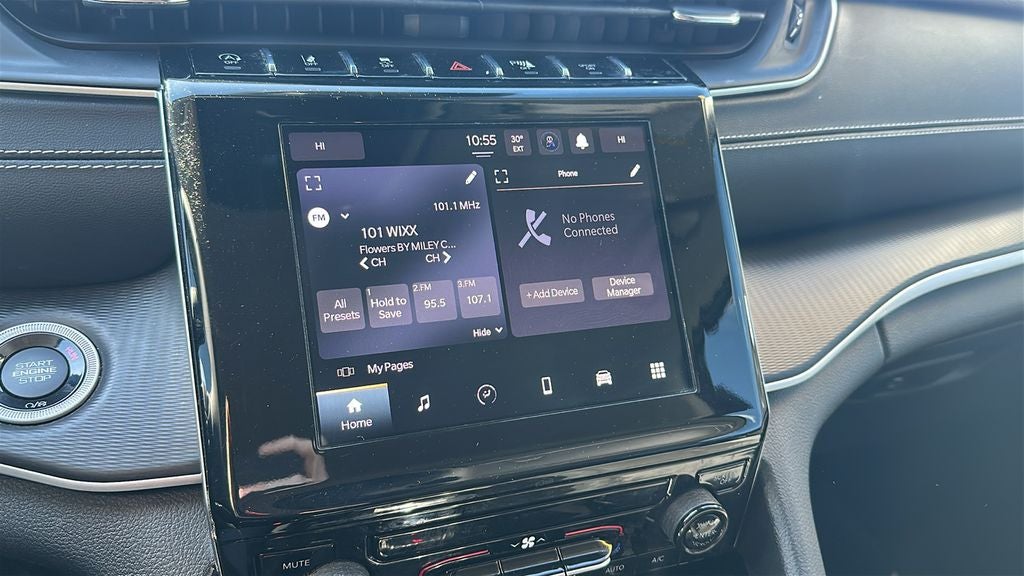 2023 Jeep Grand Cherokee Laredo 4x4