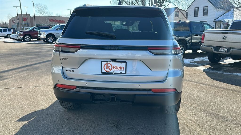 2026 Jeep Grand Cherokee GRAND CHEROKEE LAREDO ALTITUDE 4X4