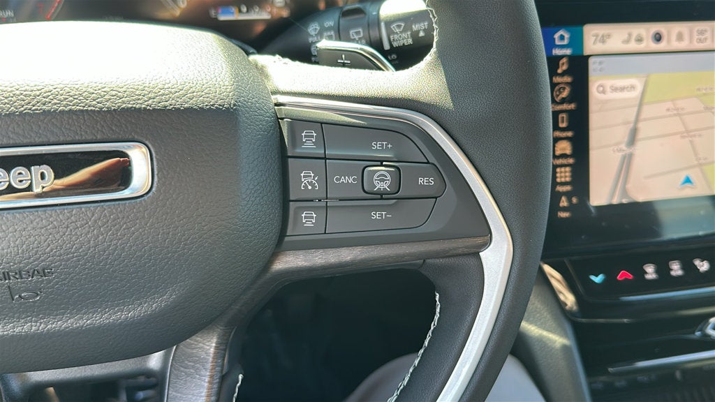 2027 Jeep Grand Cherokee GRAND CHEROKEE LAREDO ALTITUDE 4X4