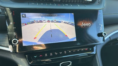 2027 Jeep Grand Cherokee GRAND CHEROKEE LAREDO ALTITUDE 4X4