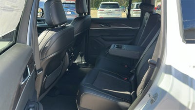 2027 Jeep Grand Cherokee GRAND CHEROKEE LAREDO ALTITUDE 4X4