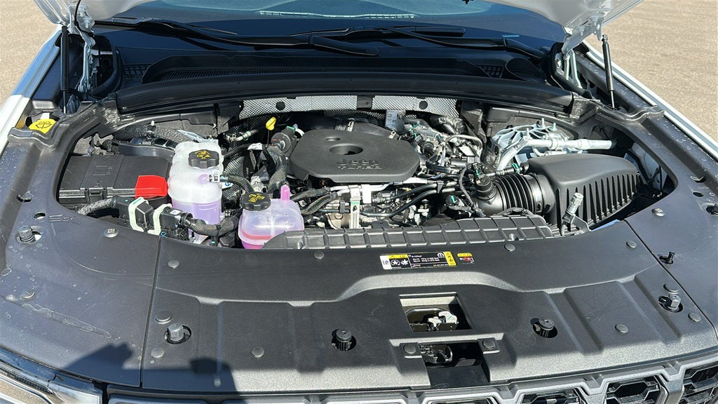 2027 Jeep Grand Cherokee GRAND CHEROKEE LAREDO ALTITUDE 4X4