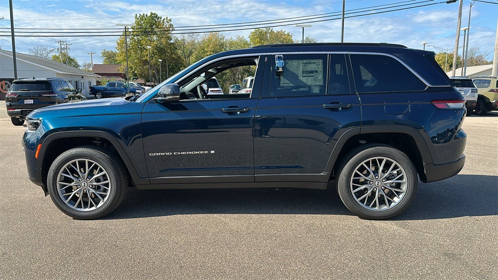 2027 Jeep Grand Cherokee GRAND CHEROKEE LIMITED 4X4