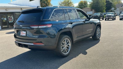2027 Jeep Grand Cherokee GRAND CHEROKEE LIMITED 4X4