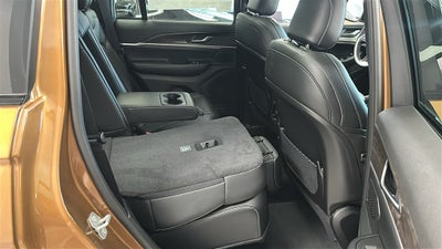 2027 Jeep Grand Cherokee GRAND CHEROKEE LIMITED 4X4
