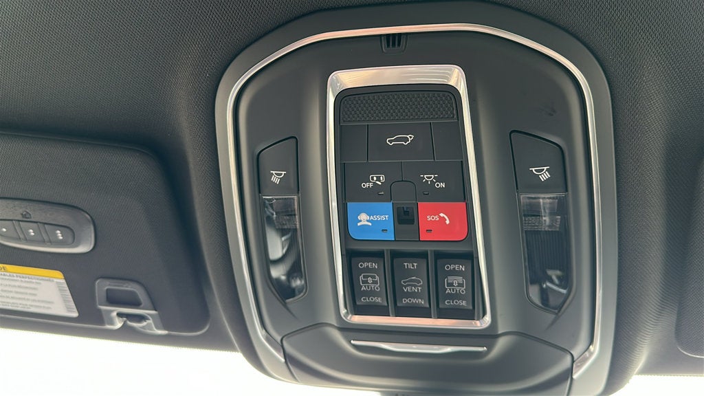 2027 Jeep Grand Cherokee GRAND CHEROKEE LIMITED RESERVE 4X4