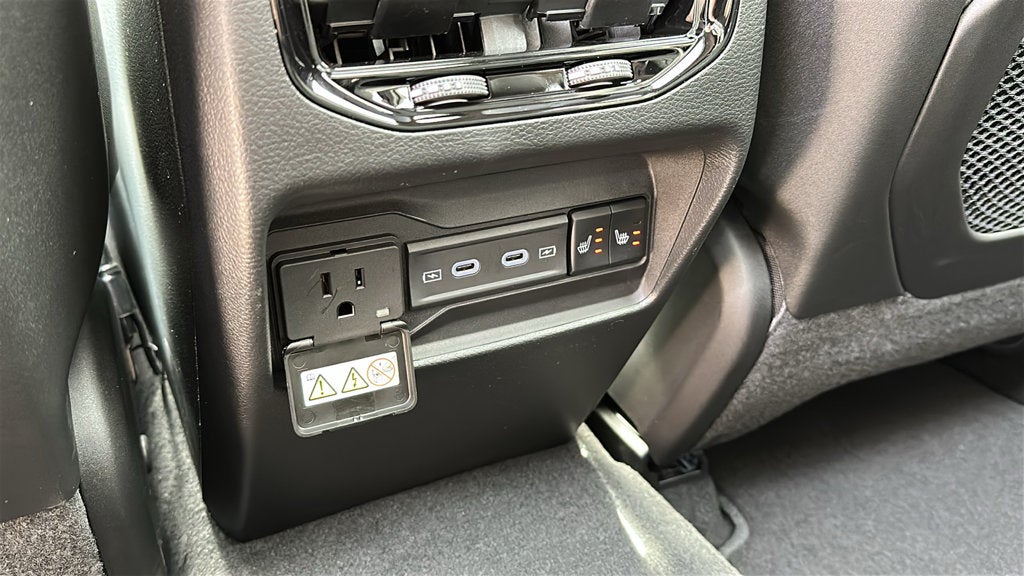 2027 Jeep Grand Cherokee GRAND CHEROKEE LIMITED RESERVE 4X4