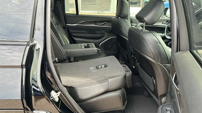 2027 Jeep Grand Cherokee GRAND CHEROKEE LIMITED RESERVE 4X4