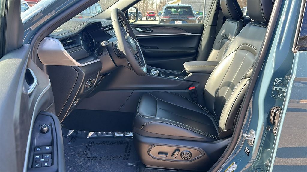 2026 Jeep Grand Cherokee GRAND CHEROKEE L LIMITED 4X4