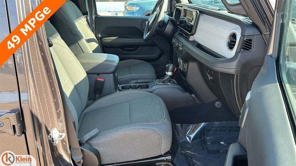 2025 Jeep Wrangler 4xe Sahara 4xe