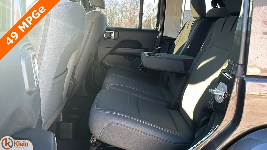 2025 Jeep Wrangler 4xe Sahara 4xe